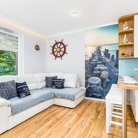 Apartament Mariner By Noclegi Renters Колобжег Екстер'єр фото
